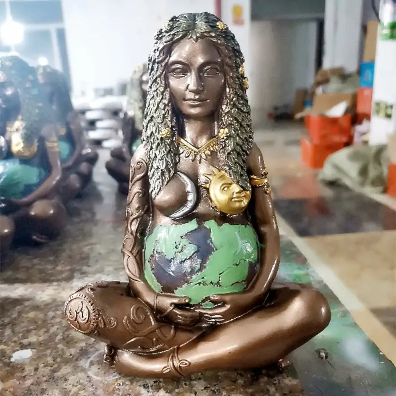 Mother Earth Art Statue - Hominco