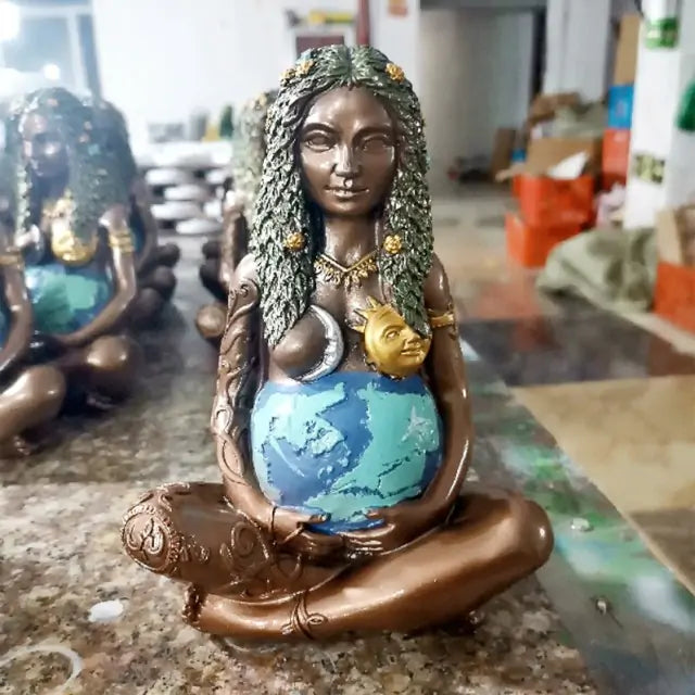 Mother Earth Art Statue - Hominco