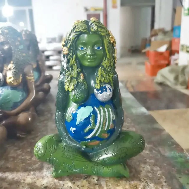 Mother Earth Art Statue - Hominco