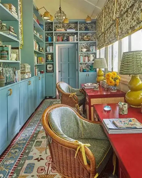 The Rise of Vintage Maximalism: Why “More Is More” Is Back in Home Décor Trends Hominco
