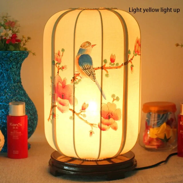 Stylish Hand-Painted Desk Lamp - Hominco